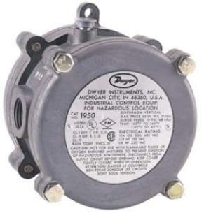 Dwyer Instruments Magnehelic Gauges -  Dwyer 1950 00 Difference Pressure Switch 0.07 Inch -.15 Inch Wg