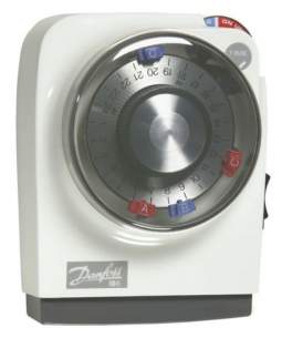 Danfoss Randall Timeclocks and Programmers -  Danfoss 106 Gp Priority Time Switch 087n652500