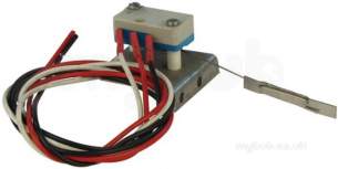 Reznor Boiler Spares -  Reznor 21 71138 Venter Sail Switch 3w